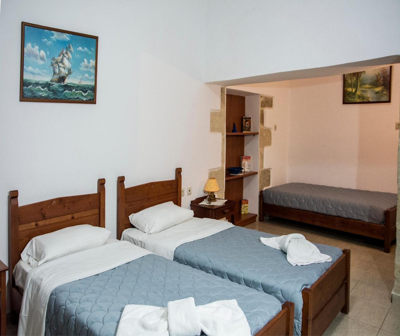 Villa Dimitris Kalamítsion Amigdhálion Bagian luar foto